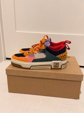Christian Louboutin Astroloubi Flat in Multi Foam/Navy